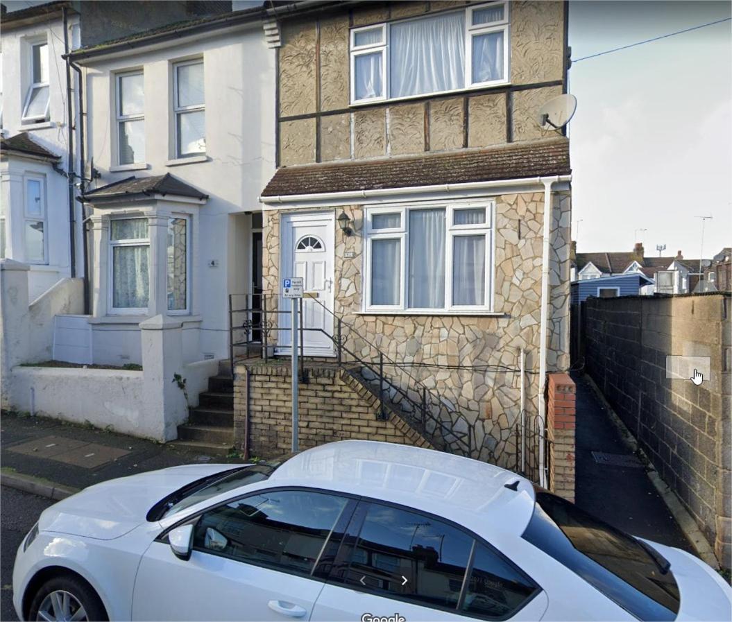 Gillings Villa -Perfect For Long&Short Stays Gillingham  Esterno foto